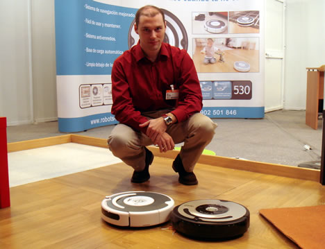 iRobots Roomba SIMO 2007