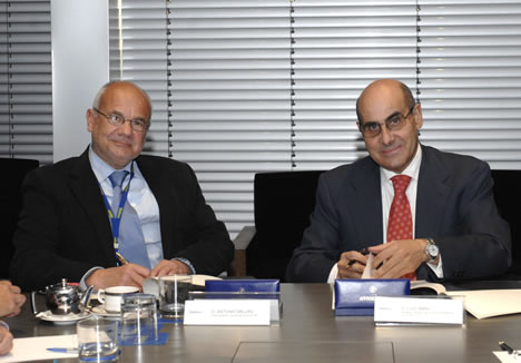Telefonica y Aspaym Granada firma acuerdo de colaboracion