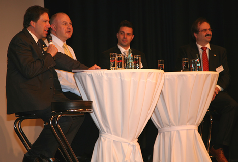 Panel de Discussion LONCOM 2009