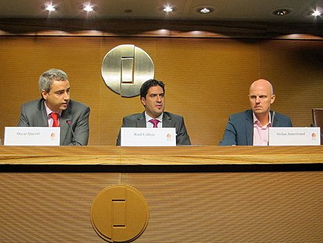 De derecha a izquierda: Óscar Querol, director de AFME, Raúl Calleja, director de Matelec, y Stefan Junestrand, director del Grupo Tecma Red