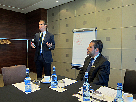 A la izquierda, Magnus Ekerot, a la derecha, Jesús Garzón, Director de Desarrollo de Negocio de Mobotix