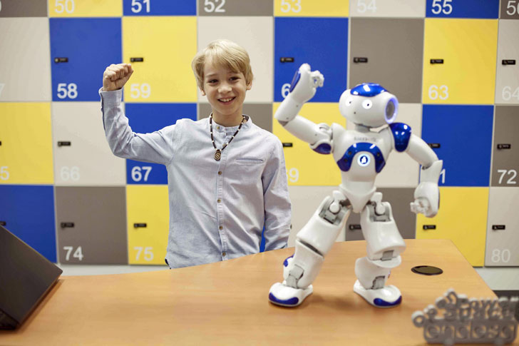 Robot High Tech ganador de Hackateen