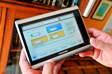 Tablet para visualizar, medir y controlar el consumo