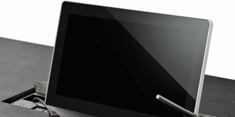 Soluciones integradas en mobiliario para salas de reuniones, auditorios y áreas de recepción