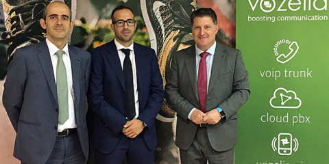 La operadora Vozelia comercializará sus servicios de conectividad y fibra óptica en España