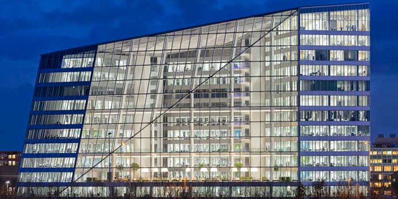 Edificio The Edge con iluminación de Philips
