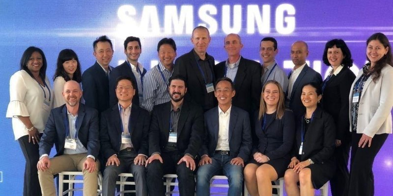 Equipos de HARMAN y Samsung que participan en el proyecto para acelerar el desarrollo de la plataforma SmartThings.