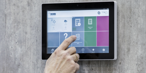 Rehau presenta novedosas propuestas bajo el hilo conducto de Smart Window