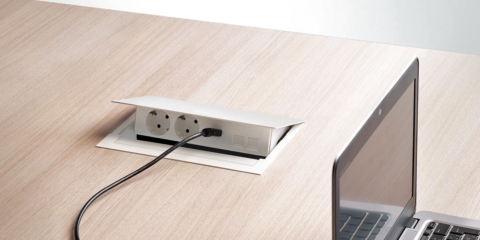 Simon 400, la nueva opción de conectividad para puestos de trabajo que ahorra tiempo y espacio