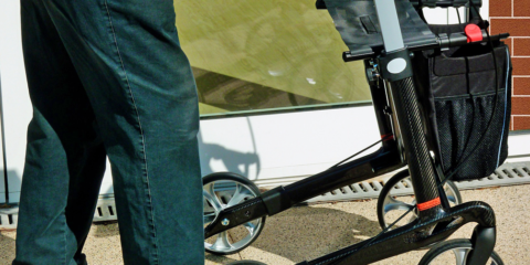 El PCT de Sevilla propone un reto tecnológico para la detección de riesgos de caídas de personas mayores mediante TIC