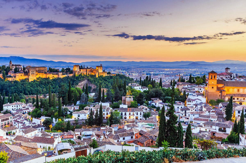 Granada quiere convertir sus edificios públicos en inteligentes