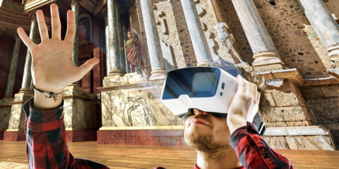 Los visitantes del Teatro Romano de Mérida viajan al pasado gracias a la Realidad Virtual de Imageen