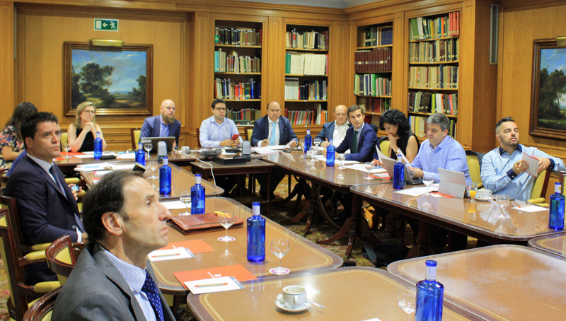 Primera Reunión del Comité Técnico del V Congreso Smart Grids en COIIM.