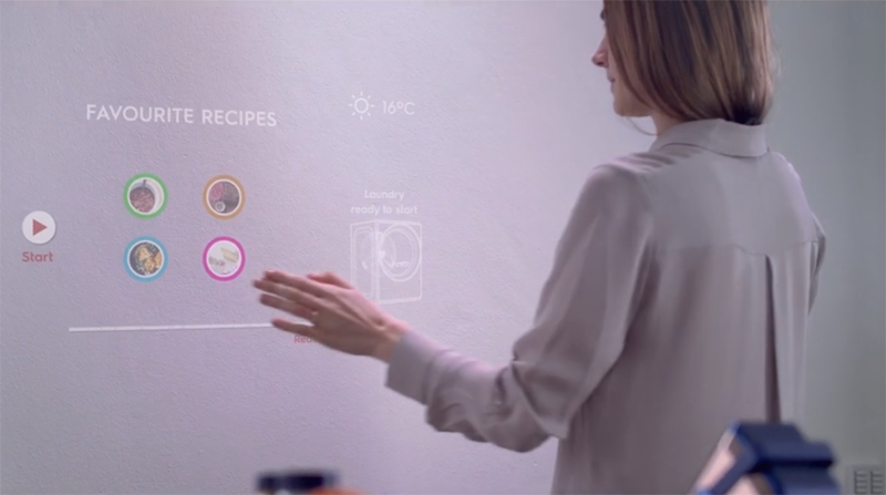 Pantallazo del vídeo conceptual de Electrolux Design donde muestra su visión del hogar inteligente del futuro.