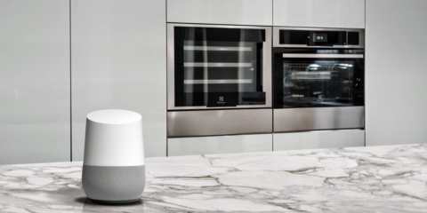 Electrolux integrará en Europa el asistente de voz de Google en hornos inteligentes a principios de 2019