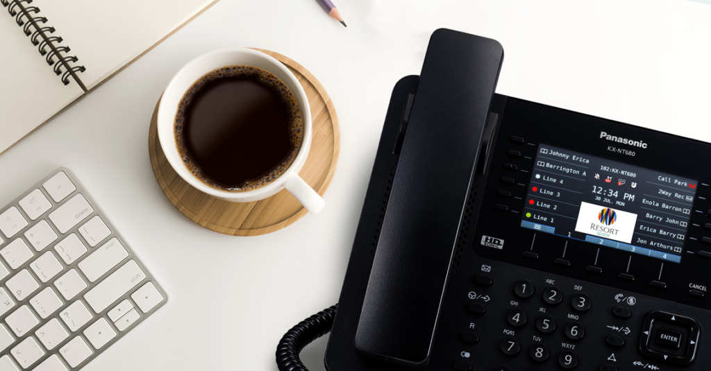 Panasonic lanza dos series de teléfonos ip para agilizar las comunicaciones de las empresas.