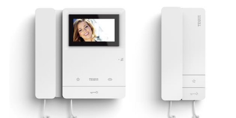 La serie Tegui ofrece dos versiones de videoportero o telefonillo de audio con posibilidad de ampliar el número de aparatos.