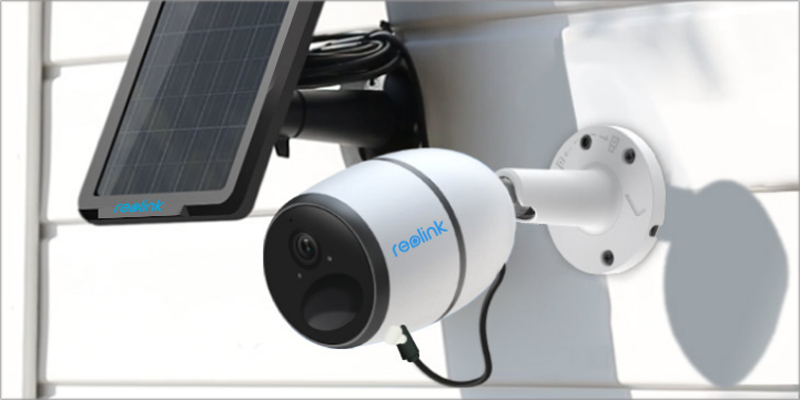 Reolink incorpora en su cámara de seguridad paneles solares para alimentar a sus baterías sin perjudicar su eficacia.