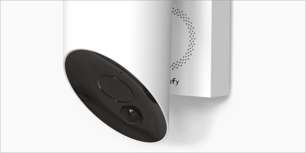 La cámara de exterior de Somfy incorpora Wi-Fi y un encriptado de seguridad para garantizar la privacidad de los datos personales.