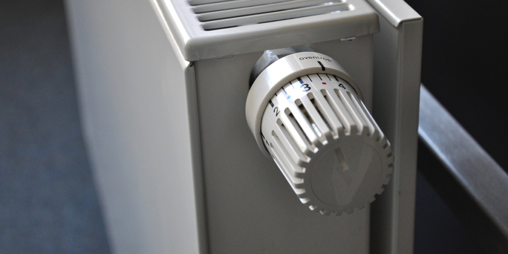 El estudio de AMA Research prevé que los termostatos inteligentes abarcará el mercado de los controladores de calefacción tradicionales.