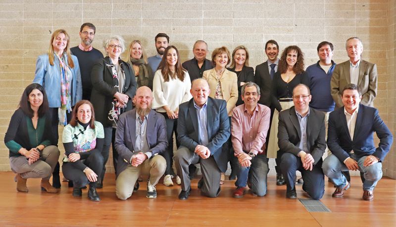 Foto de familia de la segunda reunión del Comité Técnico del V Congreso Edificios Inteligentes.