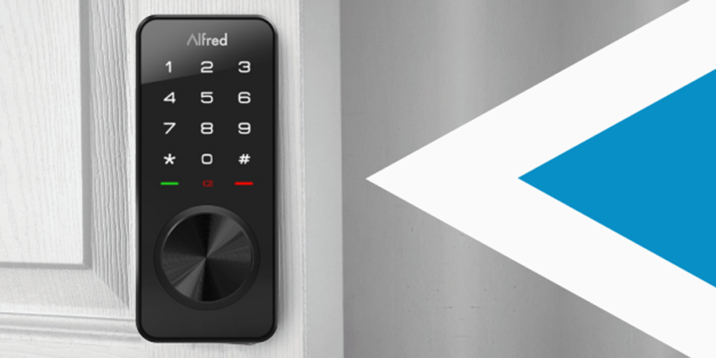 El módulo Z-Wave permite a la cerradura inteligente de Alfred gestionar los accesos a través de los comandos de voz.