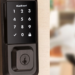 Halo Smart Locks, una cerradura inteligente con conexión Wi-Fi y protegida contra actos vandálicos