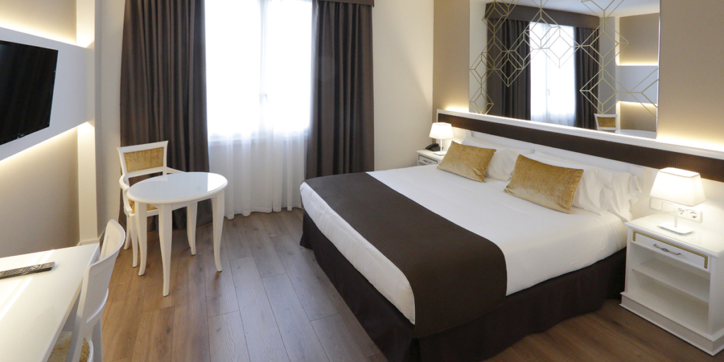 El Hotel Sercotel Alfonso XIII de Cartagena ha implementado iluminación inteligente y accesibilidad cognitiva para mejorar el confort de los huéspedes.