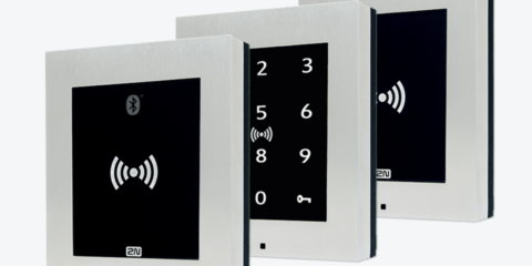 Los nuevos lectores para el control de acceso de 2N incorporan la tecnología inalámbrica Bluetooth y RFID