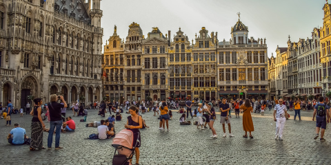 Bruselas comienza un proyecto de modernización de los edificios antiguos para obtener ahorro energético