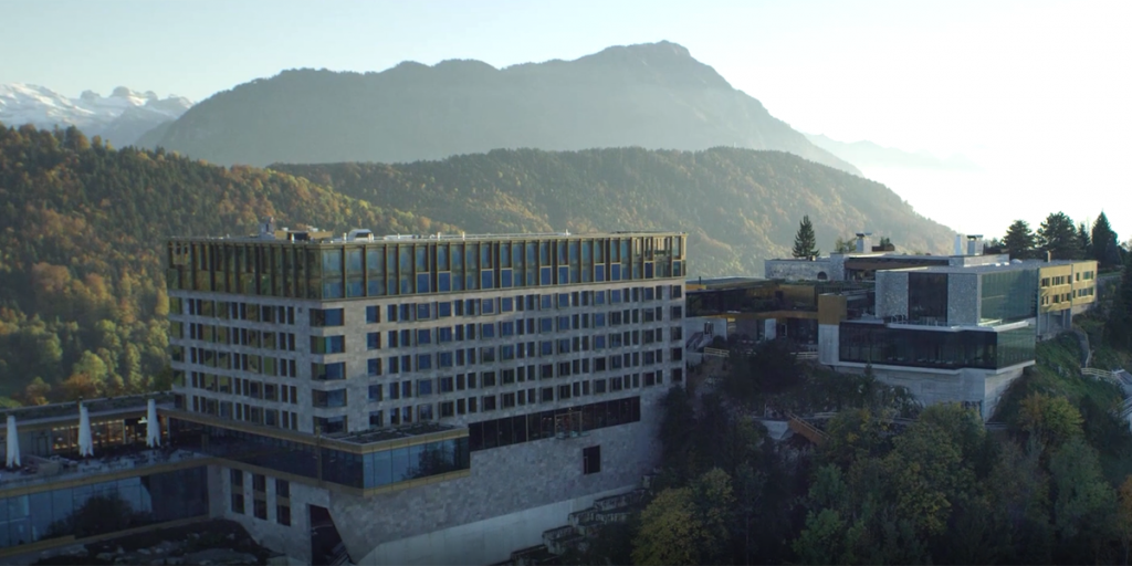 Vista panorámica del hotel Bürgenstock Resort.