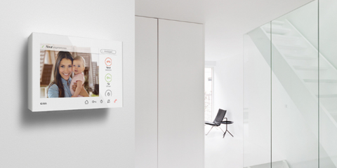 Un nuevo intercomunicador interior de vídeo admite las instalaciones en bus de 2 hilos