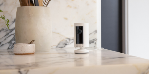 Nueva cámara de seguridad con comunicación bidireccional para el interior de las viviendas