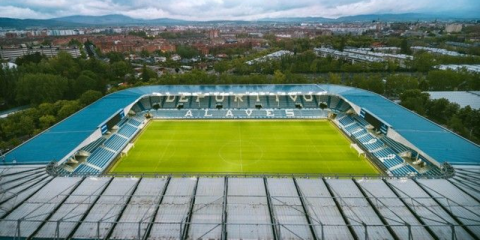 El Deportivo Alavés recupera la iluminación del estadio con gestión remota en 5 segundos en caso de fallo eléctrico