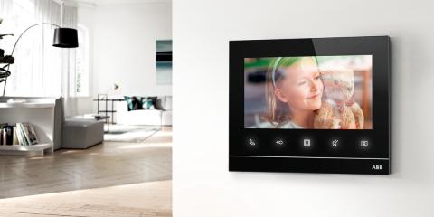 La pantalla táctil de Niessen facilita las conexiones entre el sistema KNX y Welcome