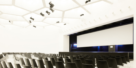 El Centro de Congresos de Davos instala cerca de 900 luminarias LED inteligentes de Signify