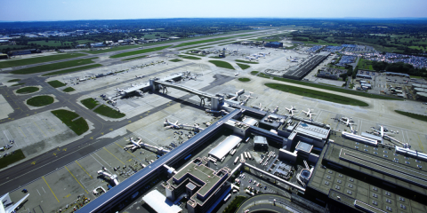 El Aeropuerto de Gatwick en Reino Unido dispondrá de sensores y señales LED que mejorarán el flujo de vehículos