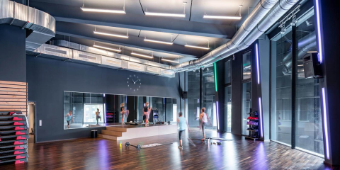 El centro de ocio urbano de Wuppertal en Alemania se ilumina con la tecnología de Trilux