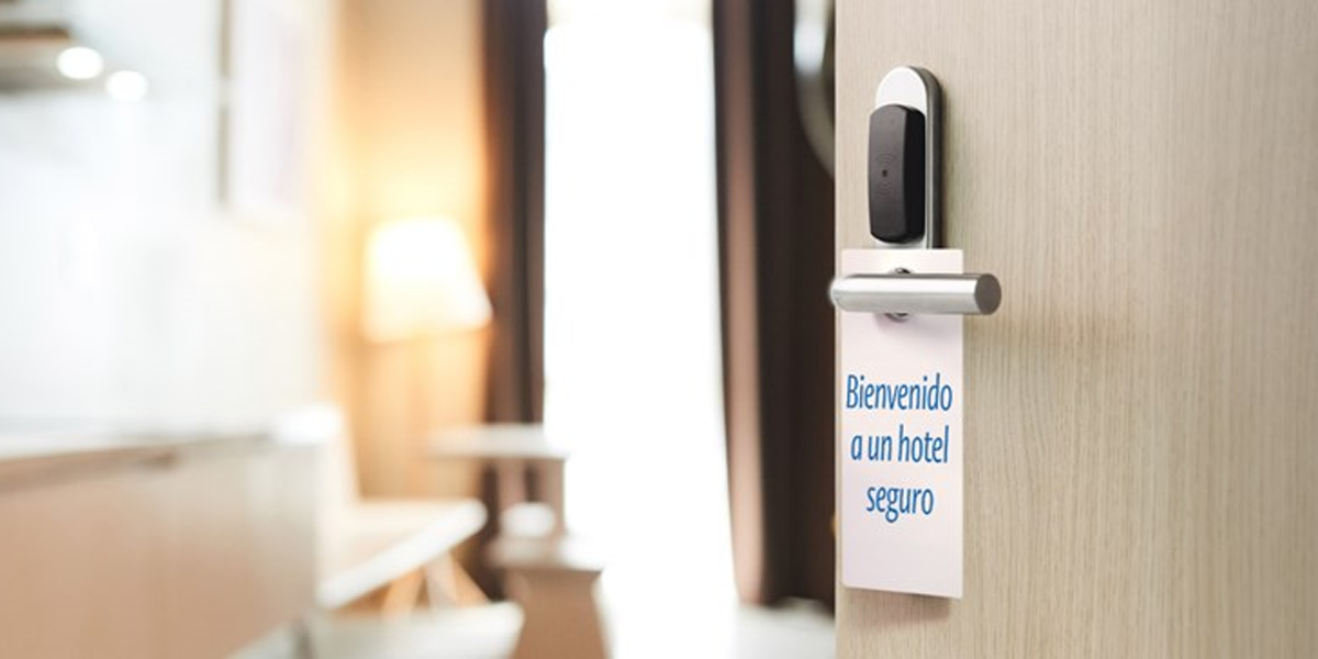 Tesa Assa Abloy Ofrece Dos Soluciones De Acceso En Los Hoteles Para Evitar Contagios CASADOMO