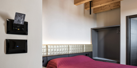 El hotel y restaurante italiano Chef’s House Cafè dispone de lectores y controles táctiles