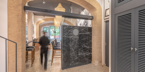 Solución IoT para el control remoto de las puertas automáticas