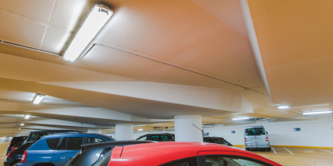 Luminaria inteligente con Zigbee enfocada a parkings, almacenes e instalaciones industriales