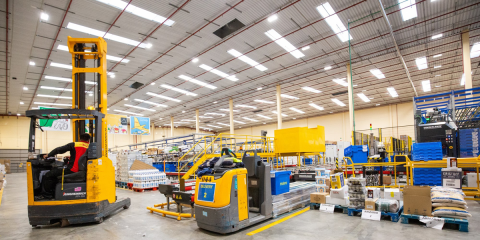 DHL España implementa iluminación Led y sensores en sus centros logísticos