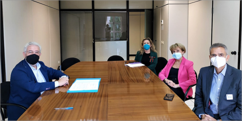 Mitma recibe el Manifiesto en favor del Reconocimiento Profesional del Instalador