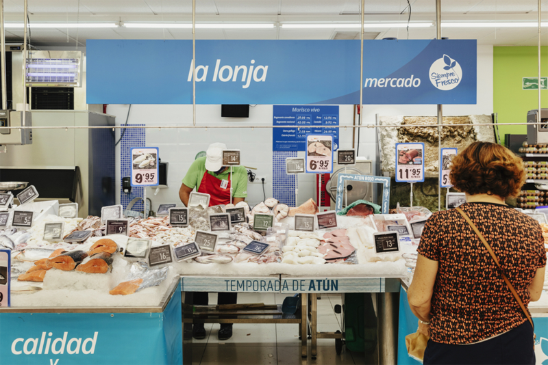 Supermercado MAS en Sevilla. 