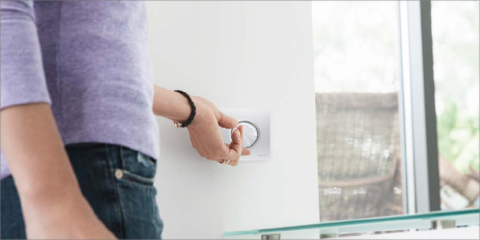 Niessen combina tecnología y sostenibilidad en las gamas de mecanismos Zenit y Sky