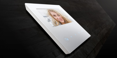 El nuevo videoportero de Vimar permite realizar llamadas desde y hacia un dispositivo móvil asociado