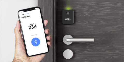 Control de accesos a habitaciones y zonas comunes del hotel con la solución contactless de Zennio