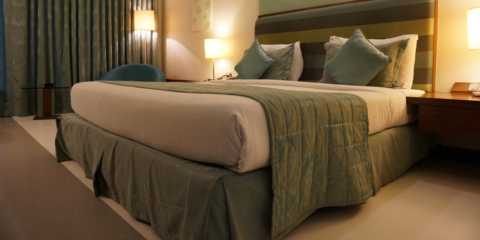 Asociación entre Schneider Electric y Smartleaf Analytics para ofrecer soluciones hoteleras inteligentes