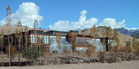 El espacio educativo Secmol en la India cuenta con conexión de banda ancha mediante la tecnología LiFi